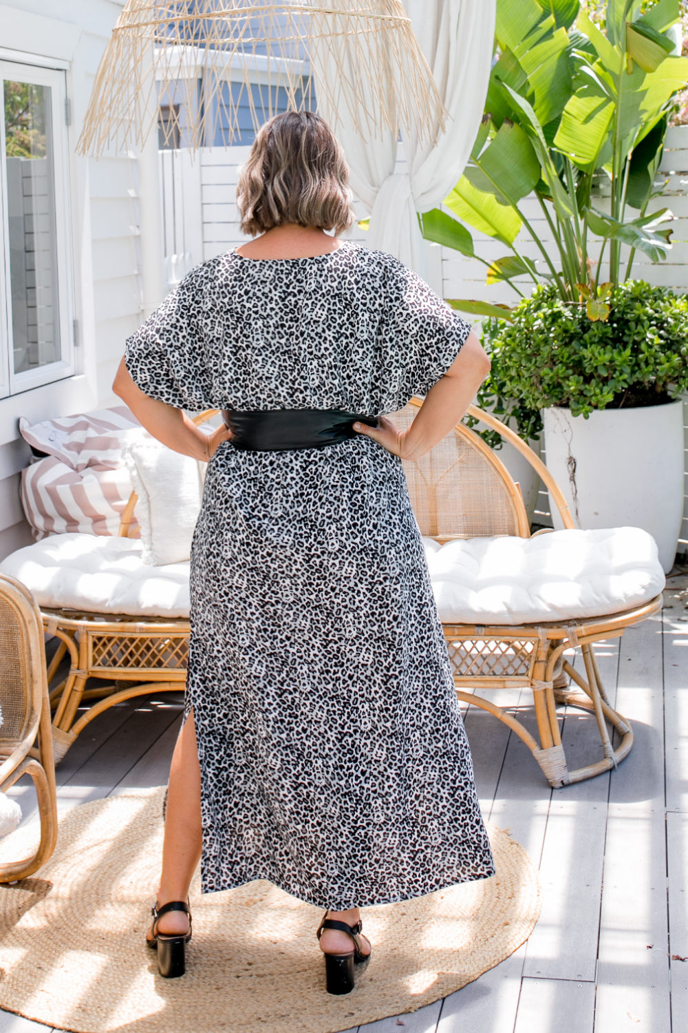 casual-maxi-dress-leopard-print-black-white-grey-resort-wear