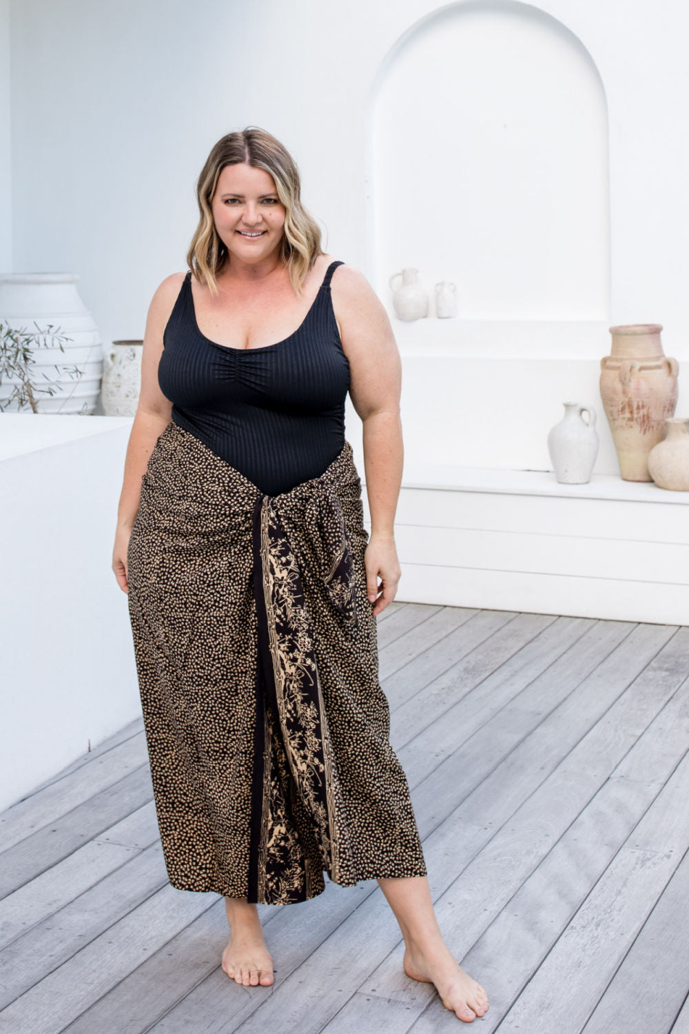 extra-large-sarong-black-latte-print-design