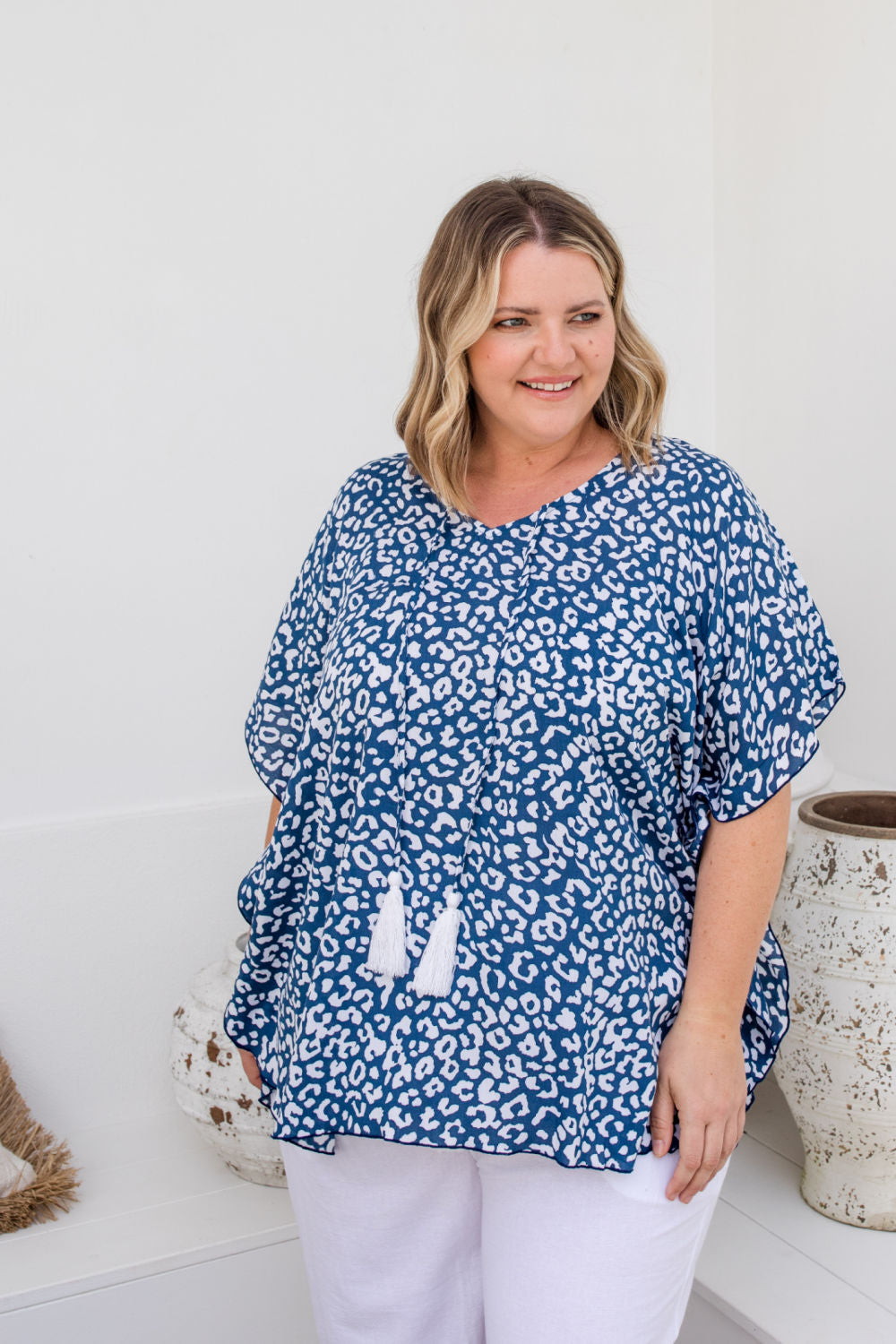 kaftan-top-blue-white-leopard-print
