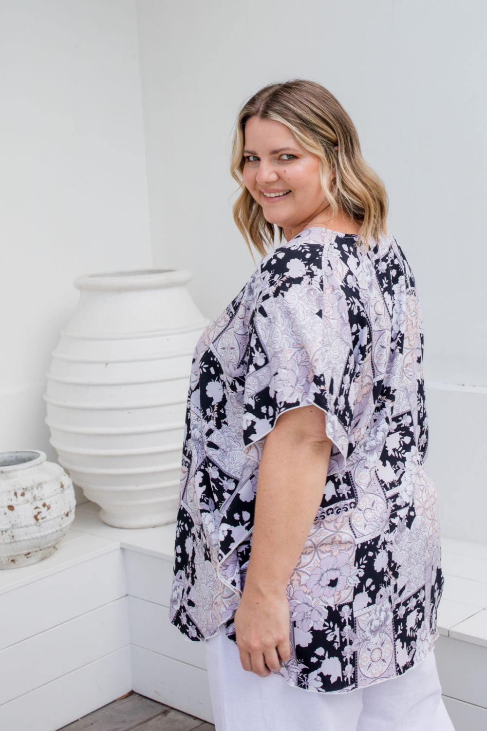 kaftan-top-plus-size-black-cream-mauve-print