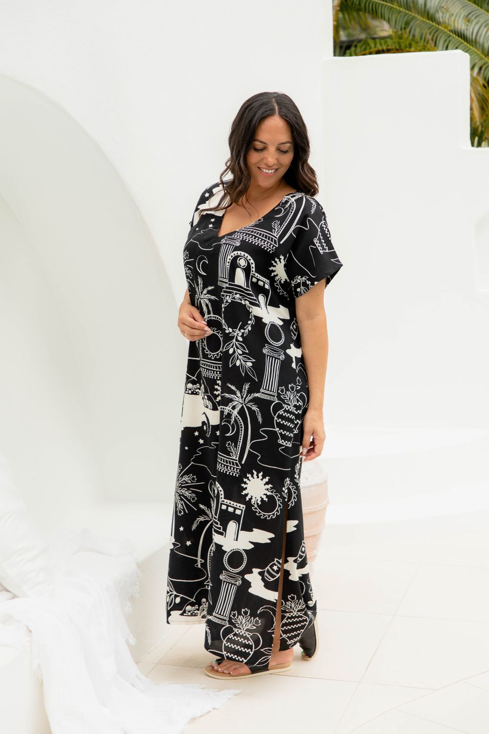 ladies-long-summer-dress-black-white-resort-wear-style