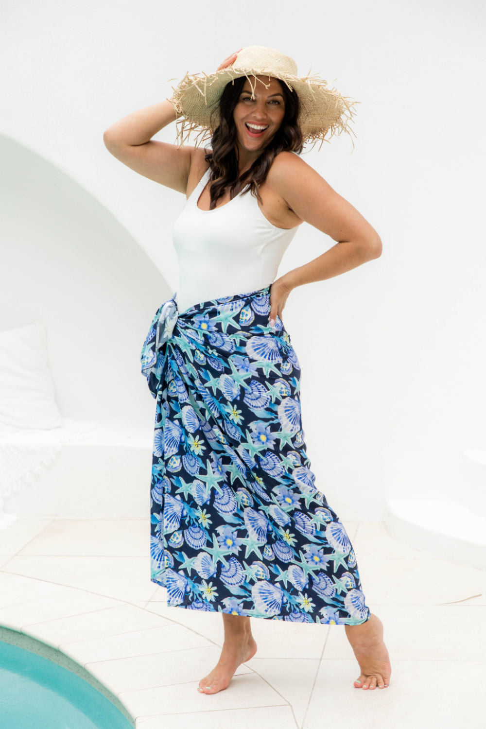 large-sarong-seashell-black-blue