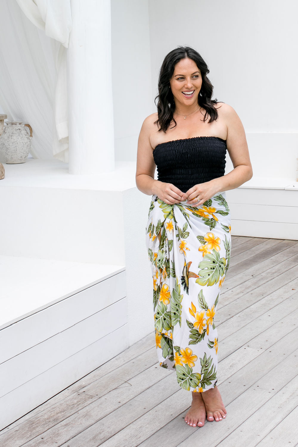 large-sarong-white-yellow-frangipani