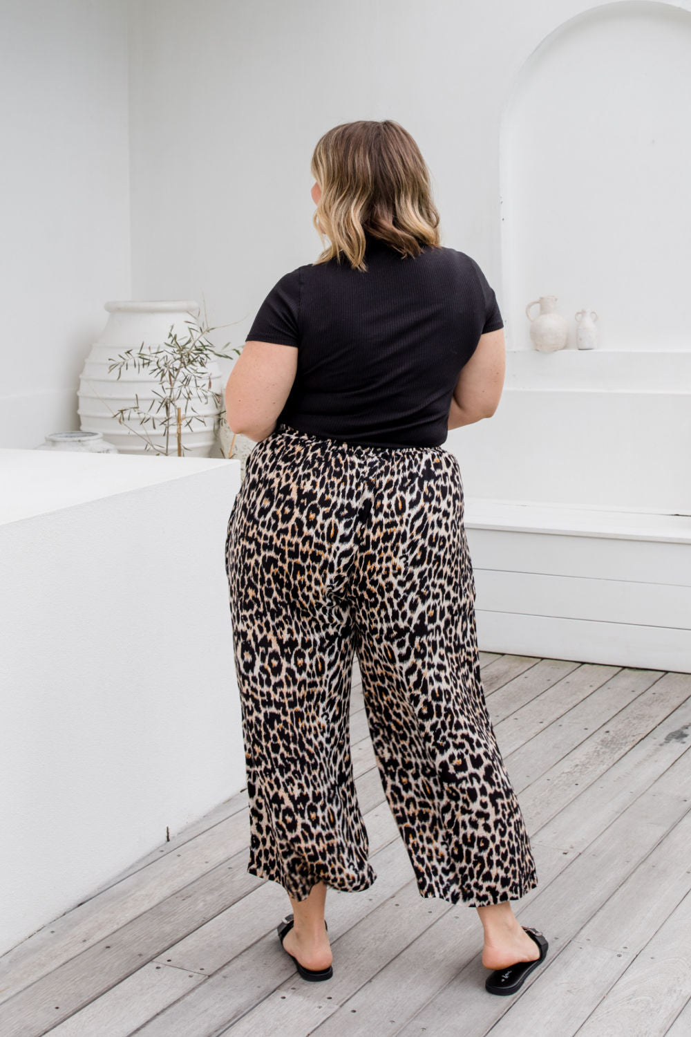 long-relaxed-fit-pants-wide-leg-leopard-print-plus-size