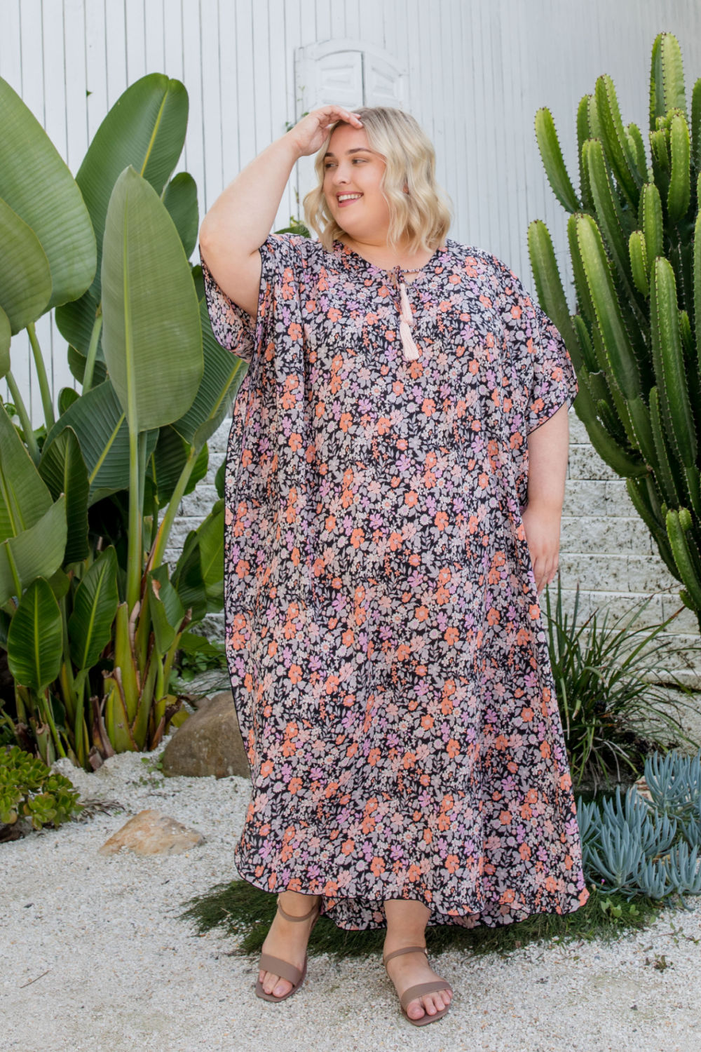 plus-size-long-kaftan-floral-design-peach-pink-grey-on-black