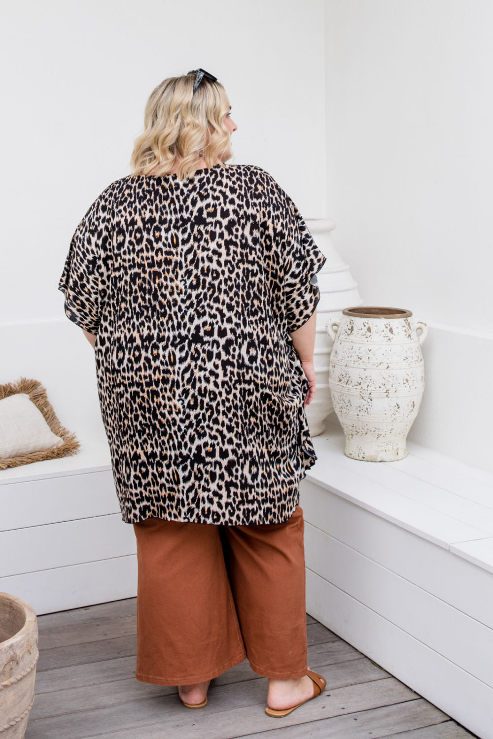 plus-size-long-summer-top-leopard-print