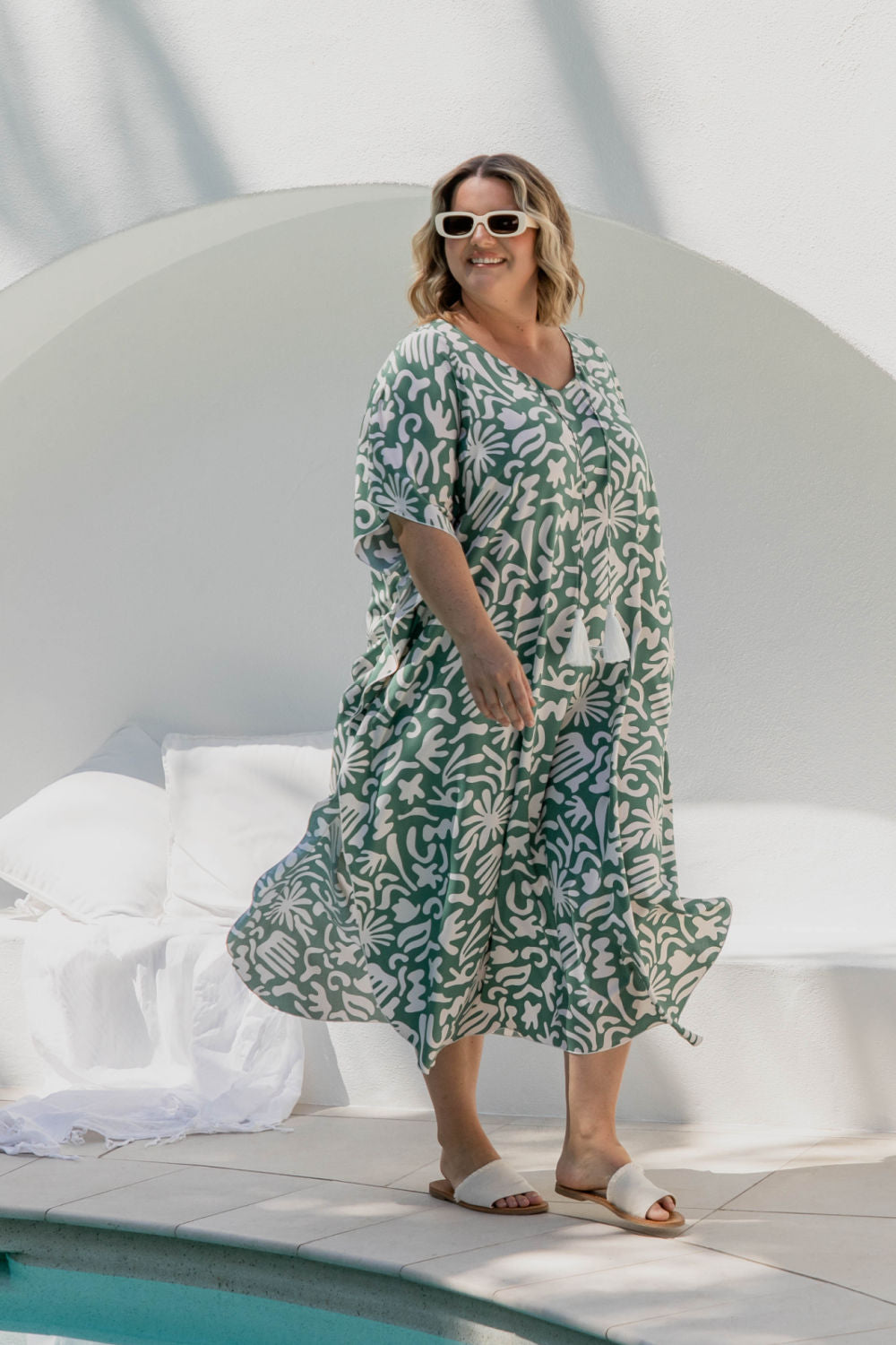 plus-size-maxi-kaftan-summer-dress-green-off-white-print