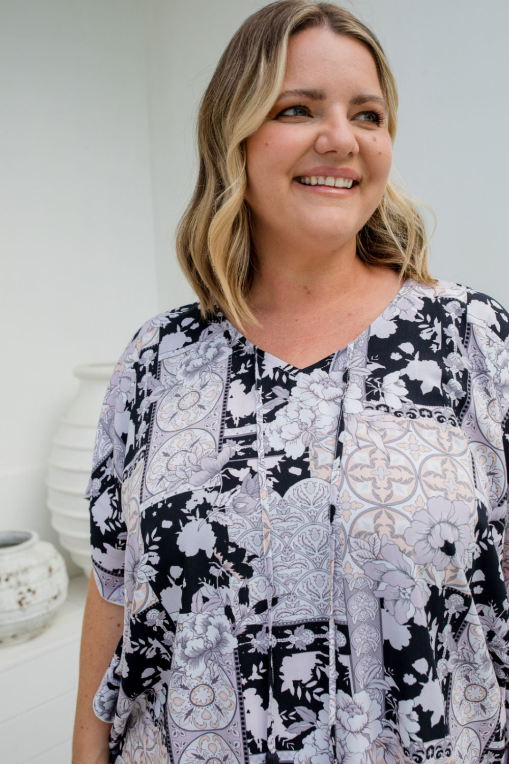 plus-size-summer-kaftan-top-black-cream-mauve-design