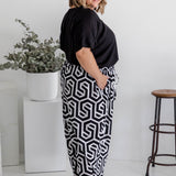 plus-size-wide-leg-relaxed-fit-pants-black-white-geometric-print-design