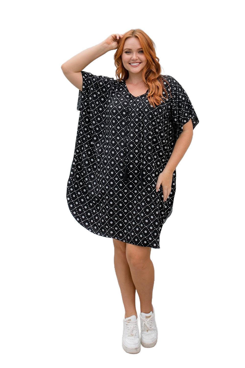 womens-short-beach-kaftan-dress-black-white-geo-print-design-resort-wear