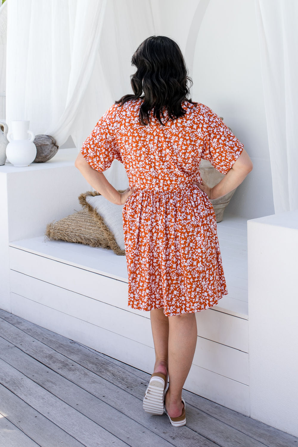 short-summer-dress-white-floral-burnt-orange