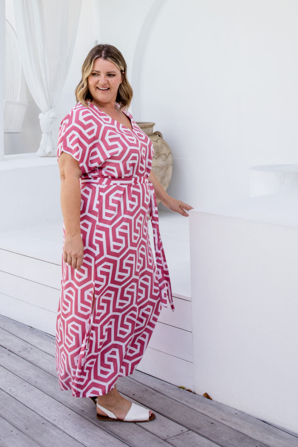 summer-maxi-dress-rose-white-geometric-resort-wear