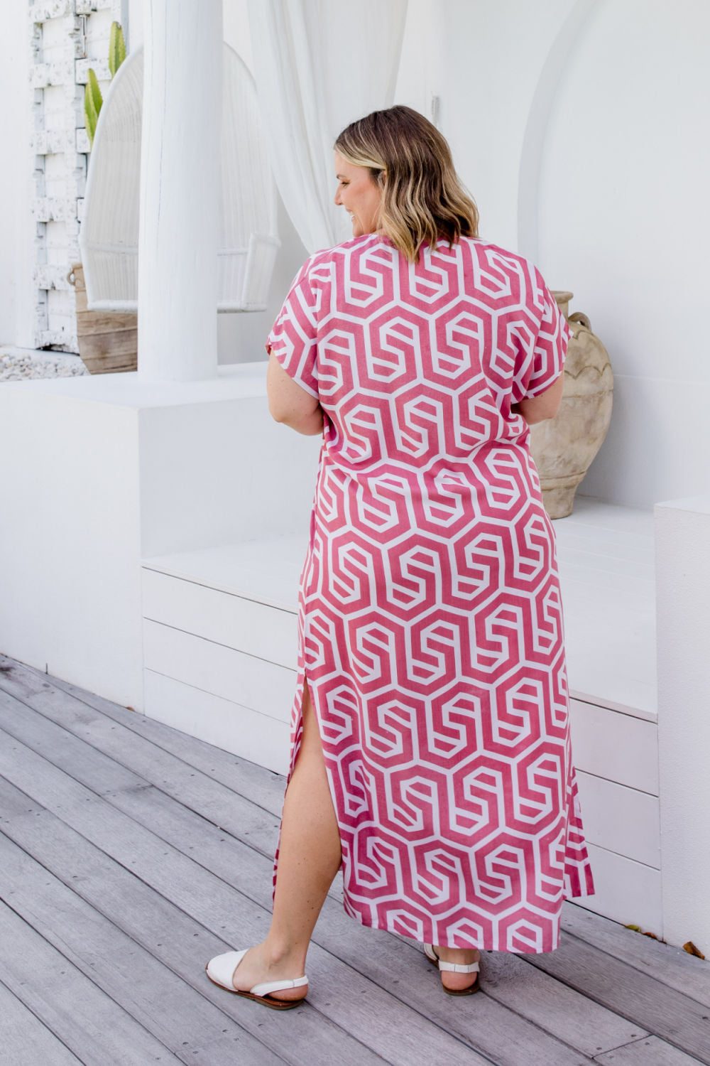 summer-maxi-dress-rose-white-geometric