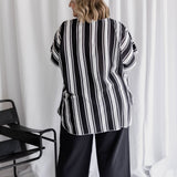 Analyzing image    womens-kaftan-top-black-white-stripe-resort-style-plus-size