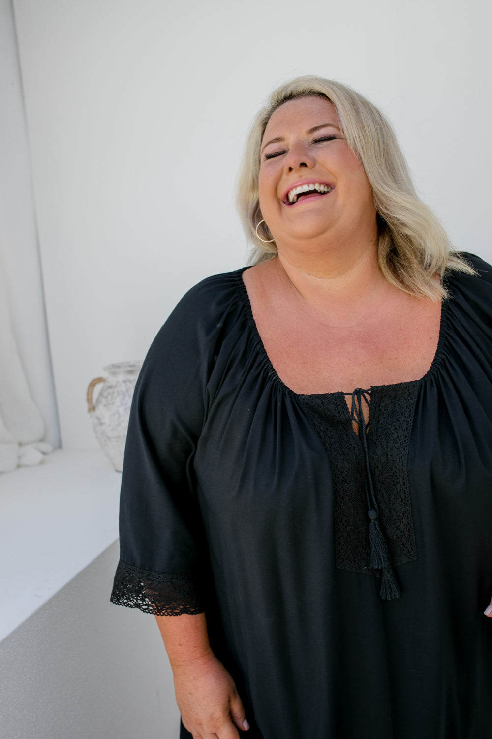 beach-kaftan-black-plus-size-lace-fringe