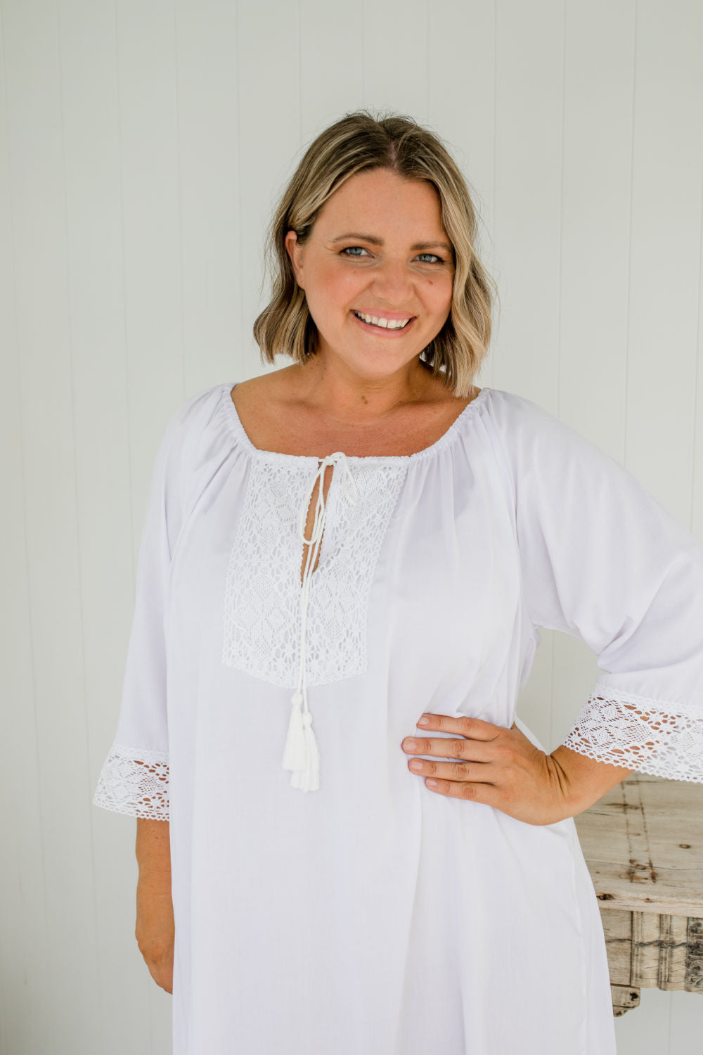 ladies-short-beach-kaftan-dress-white-lace-trim