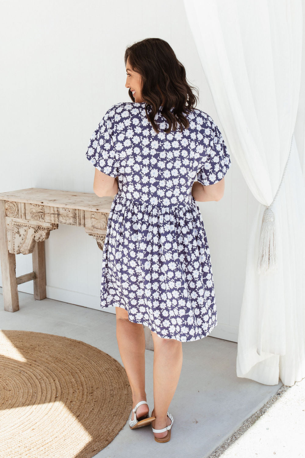 ladies-short-summer-dress-floral-blue-white-daisy