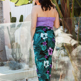 large-Hawaiian-sarong-purple-green-frangipani-hibiscus-flower-on-black