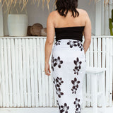large-sarong-white-black-frangipani-fringeless-design