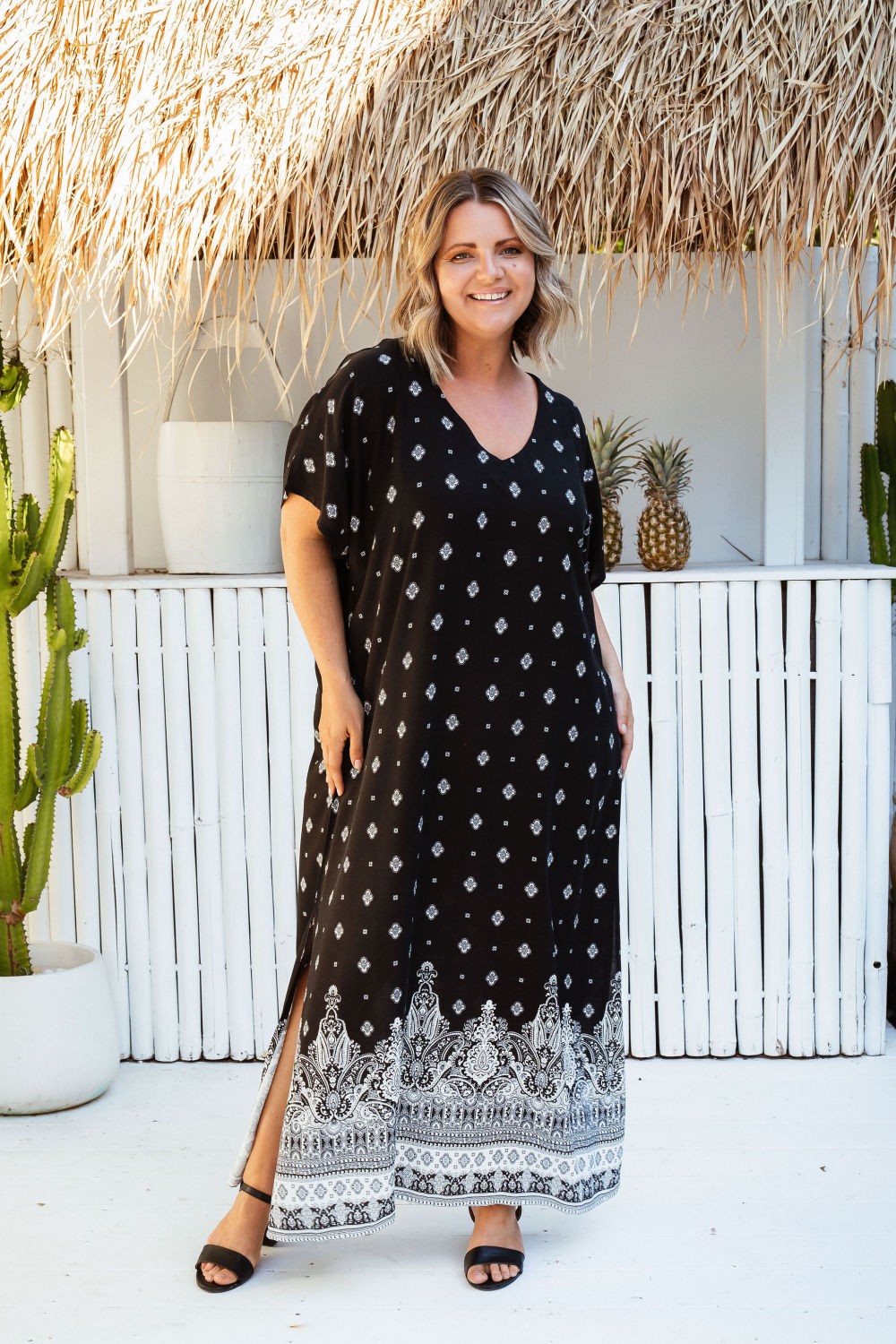 maxi-kaftan-dress-plus-size-black-white-geometric-border-design