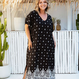maxi-kaftan-dress-plus-size-black-white-geometric-border-design