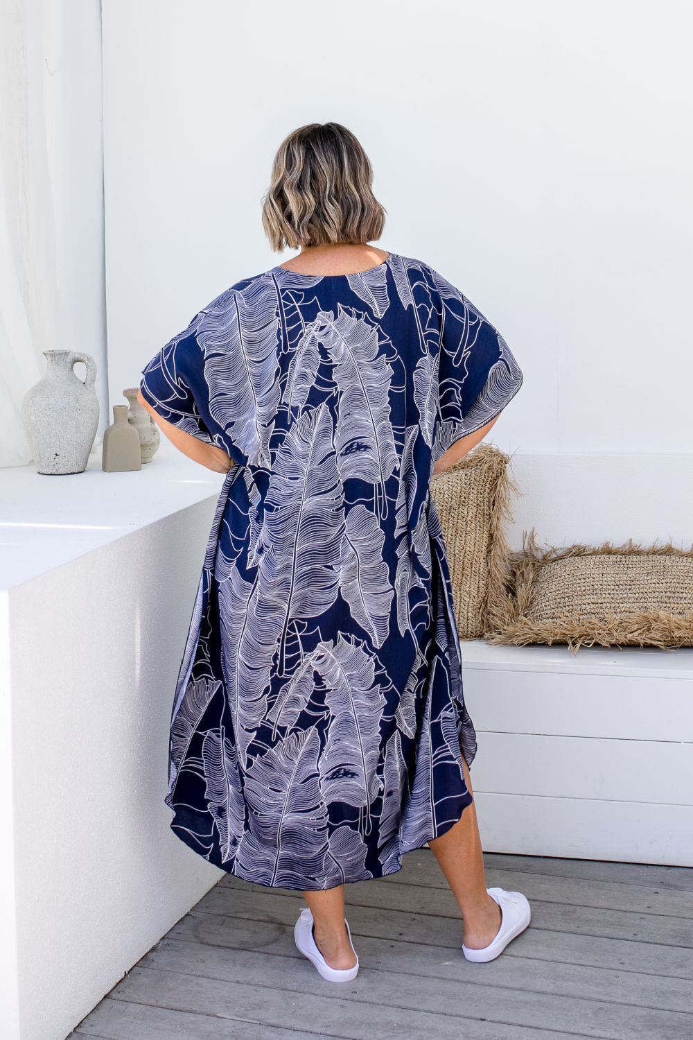 plus-size-long-kaftan-resort-wear-dress-blue-white-leaf-design