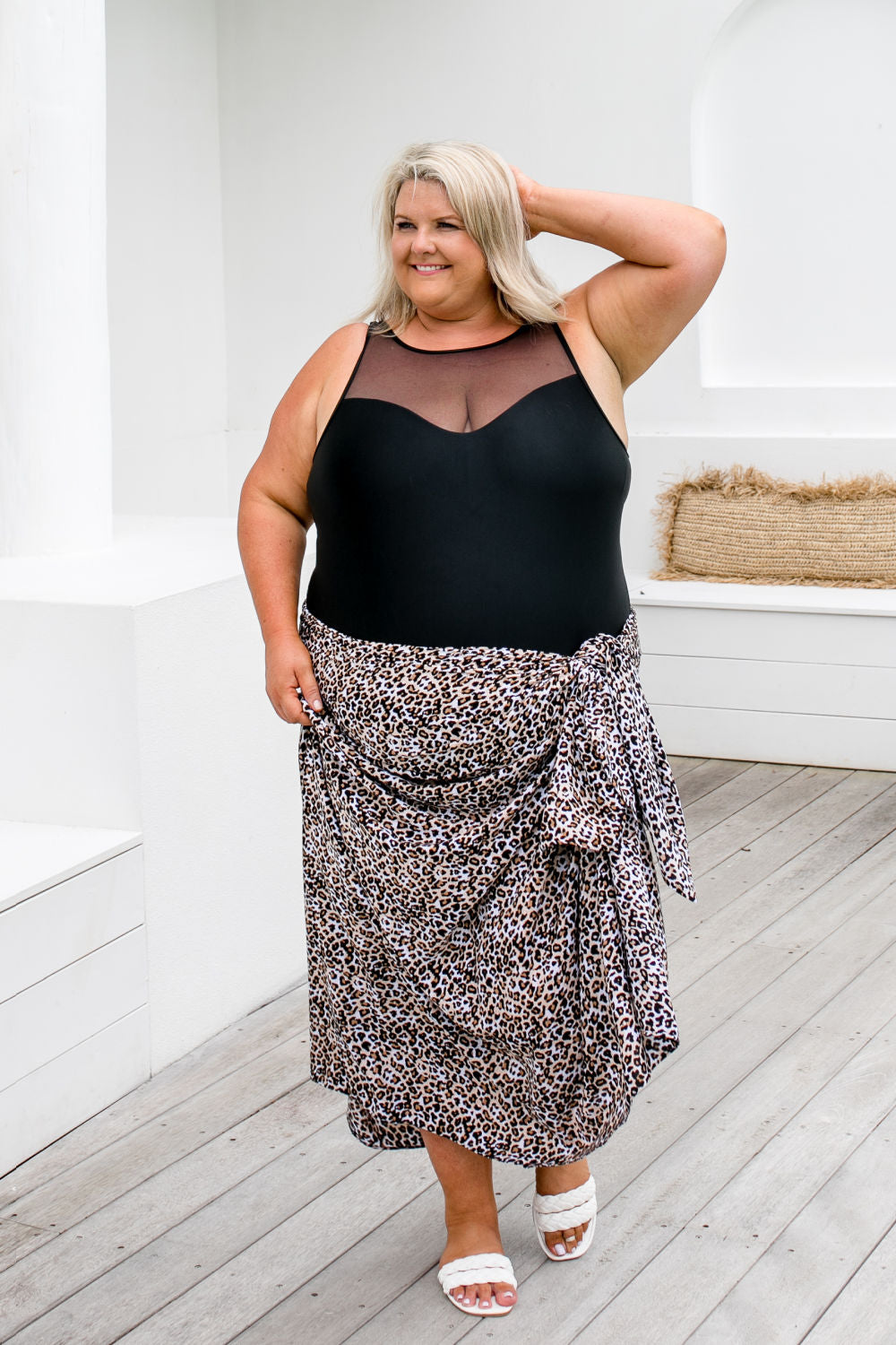 plus-size-sarong-leopard-print-black-brown-white