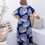 resort-style-plus-size-long-kaftan-dress-blue-white-fan-print