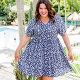 short-plus-size-summer-dress-blue-white-floral-design