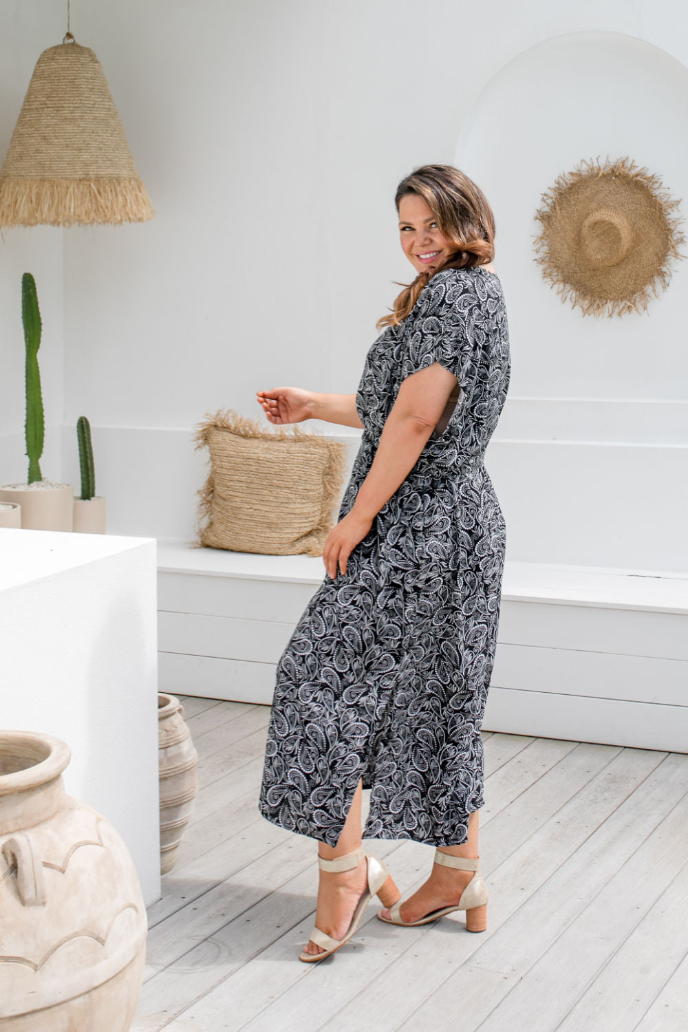 summer-maxi-kaftan-dress-black-paisley-plus-size
