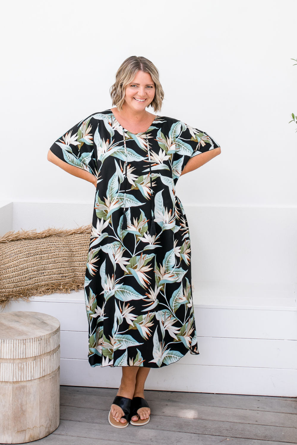womens-long-kaftan-dress-resort-style-black-leaf-design
