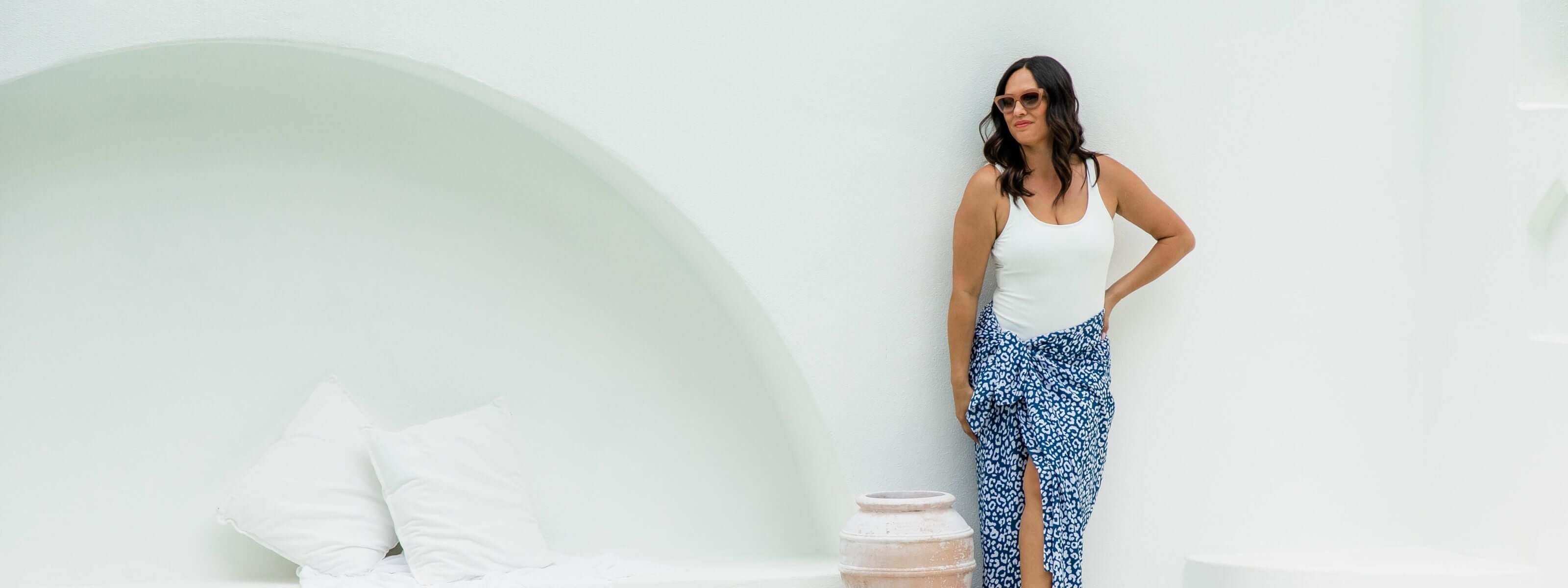 Abstract leopard print design Sarong in blue and white for men and women