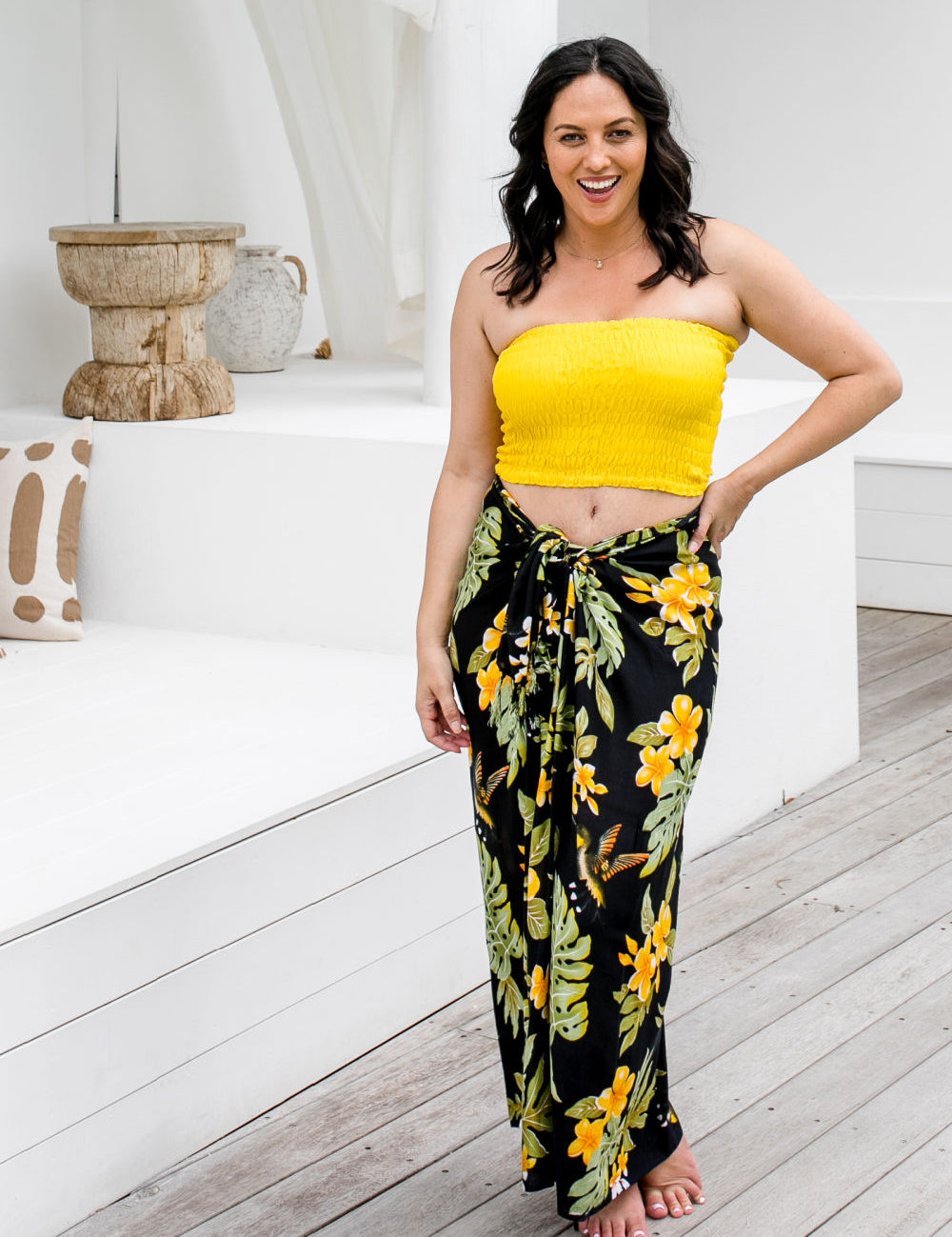 Sarong-yellow-frangipani-black