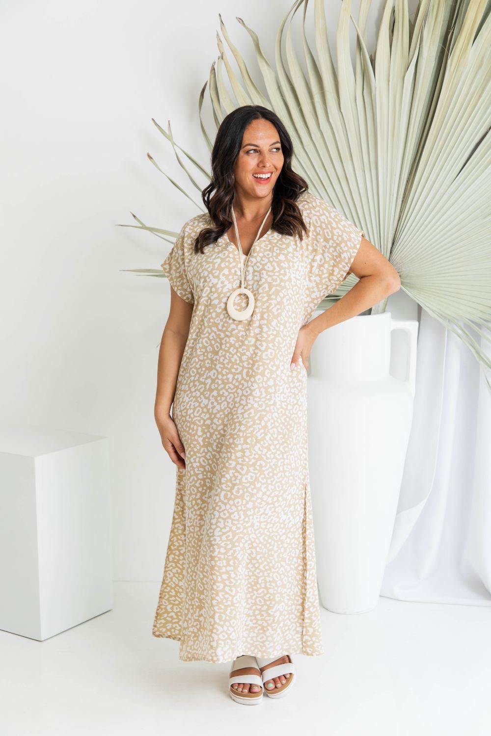 long-casual-summer-resort-dress-neutral-white-leopard-print