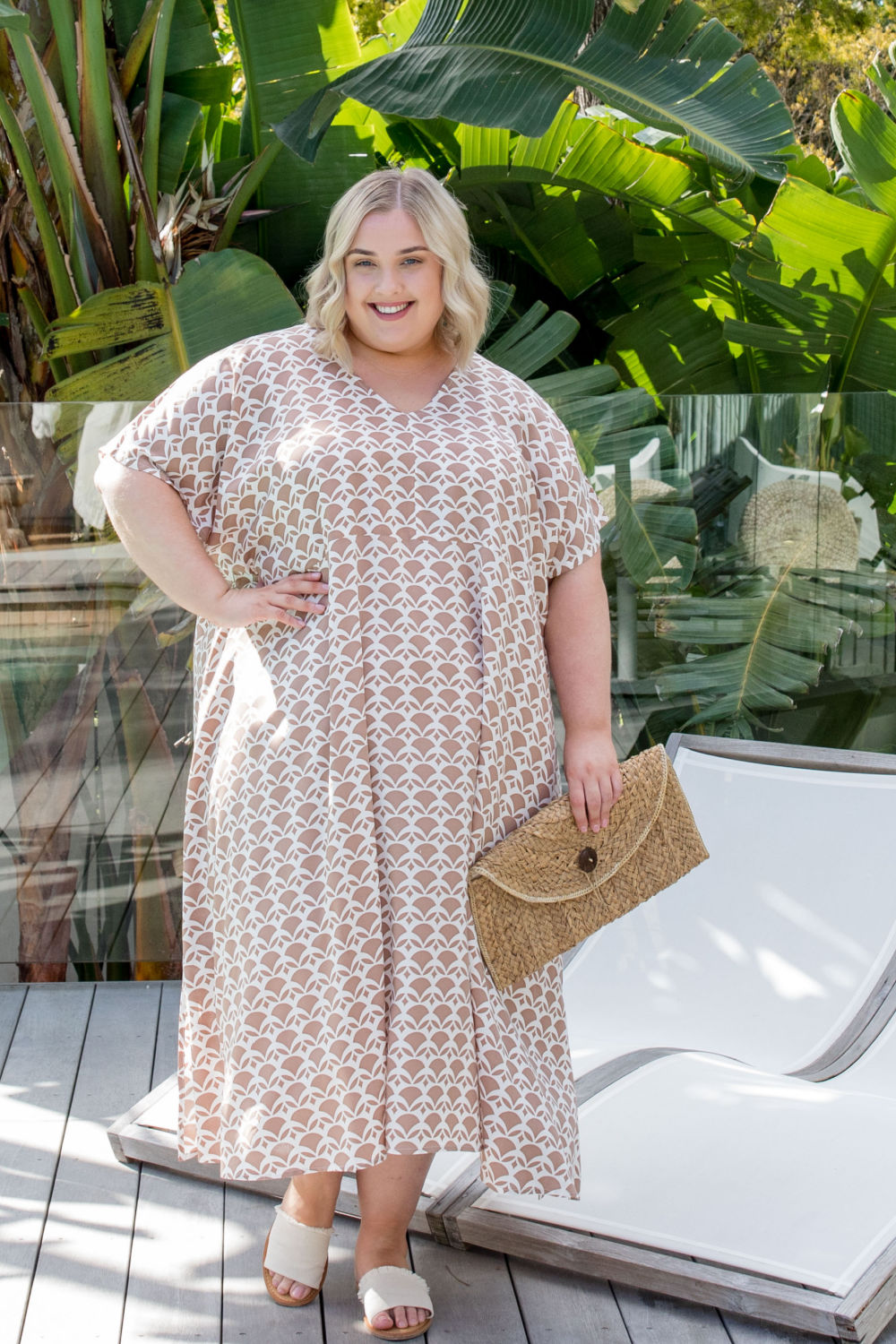 ladies-long-plus-size-dress-geometric-design-white-mocha