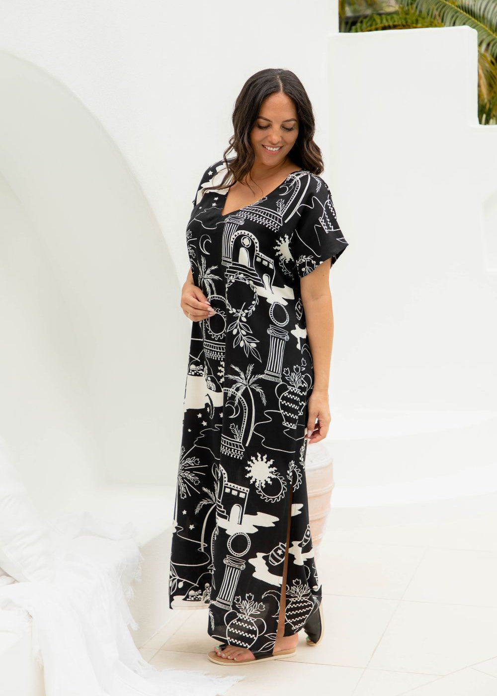 ladies-long-summer-dress-black-white-resort-wear-style