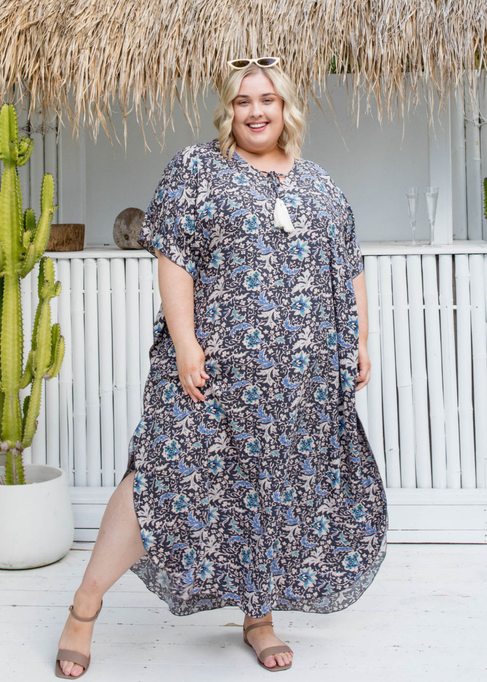    long-plus-size-kaftan-dress-blue-latte-off-white-floral-design