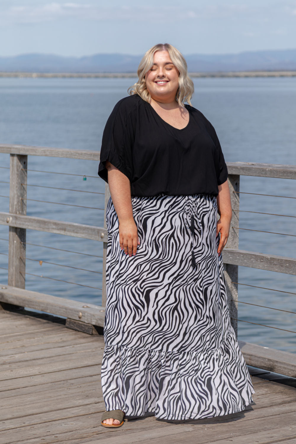 long-skirt-zebra-print-black-grey