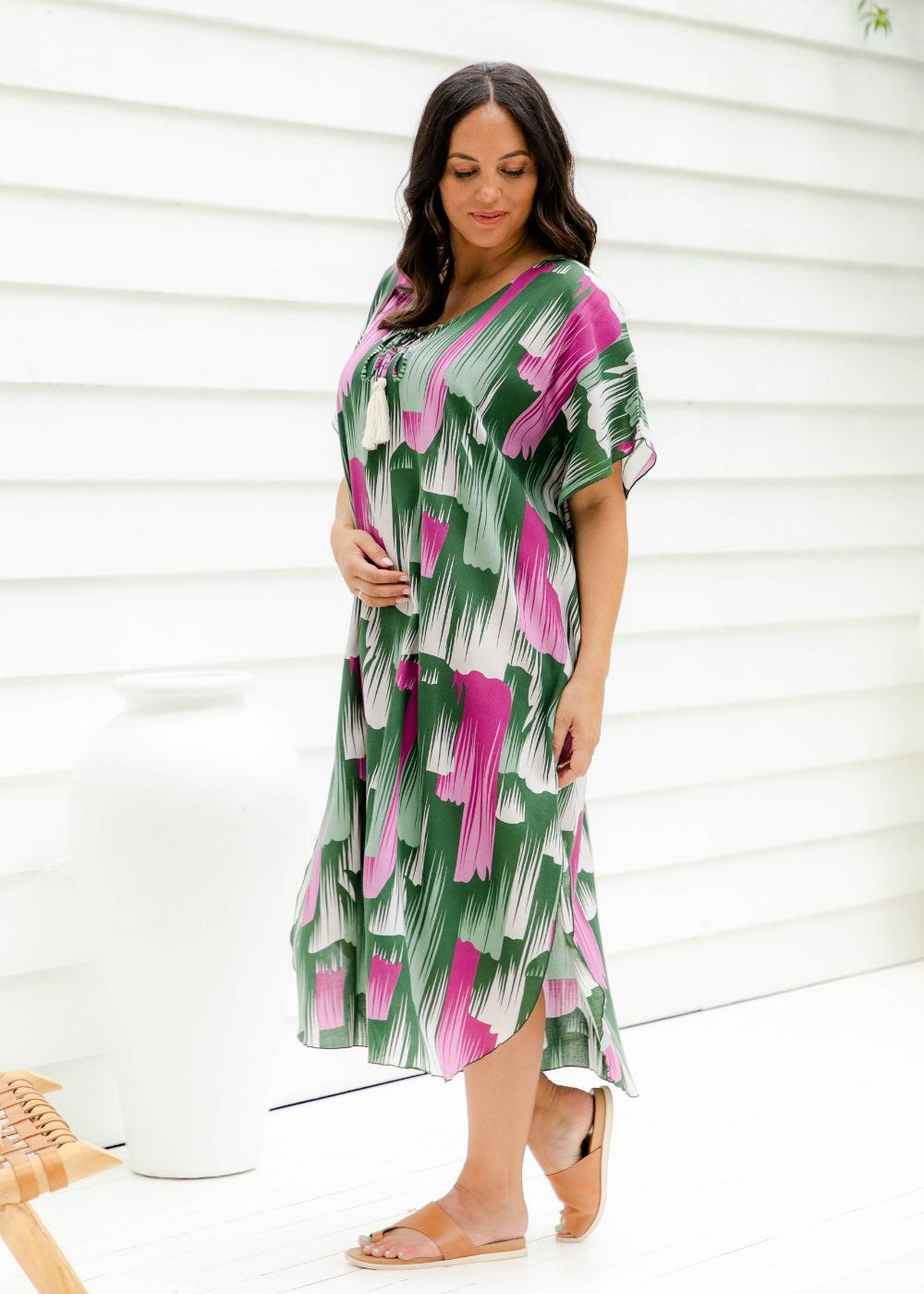 long-summer-kaftan-dress-pink-emerald-design-resort-wear-styling