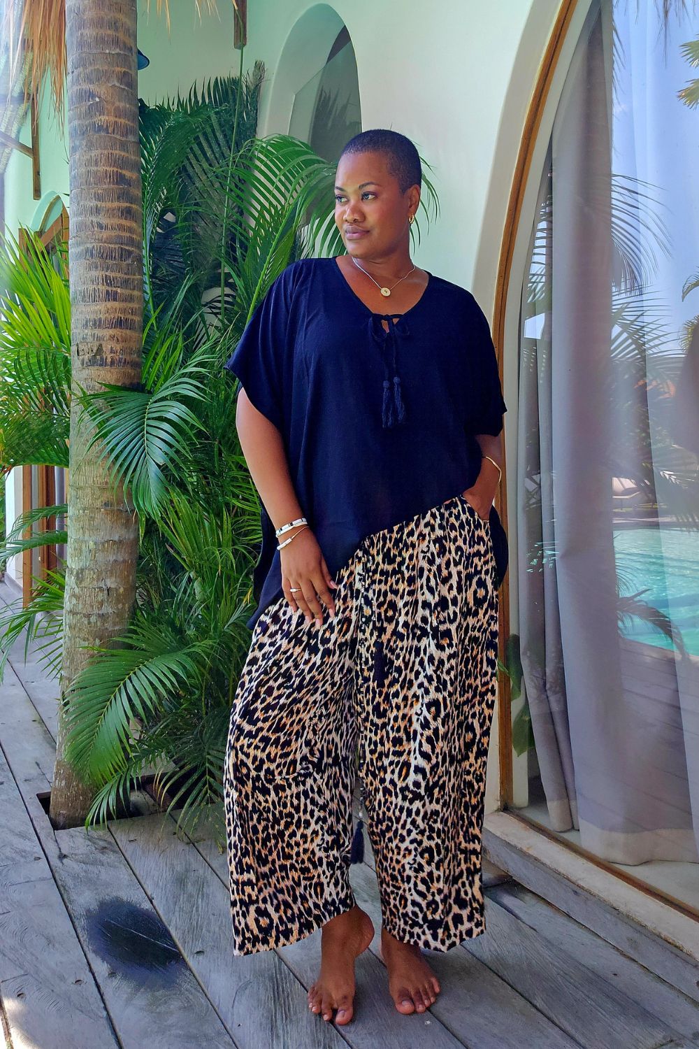 outfit-set-wide-leg-pants-leopard-print-kaftan-top-black