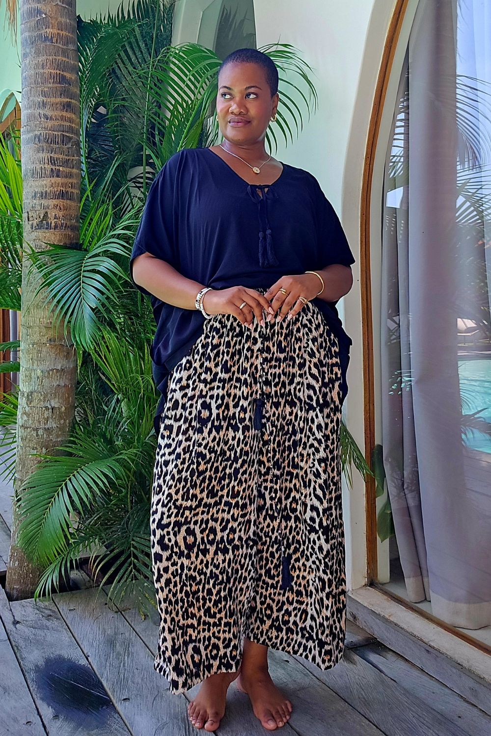 outfit-set-wide-leg-relaxed-fit-pants-leopard-print-kaftan-top-black-plus-size-inclusive