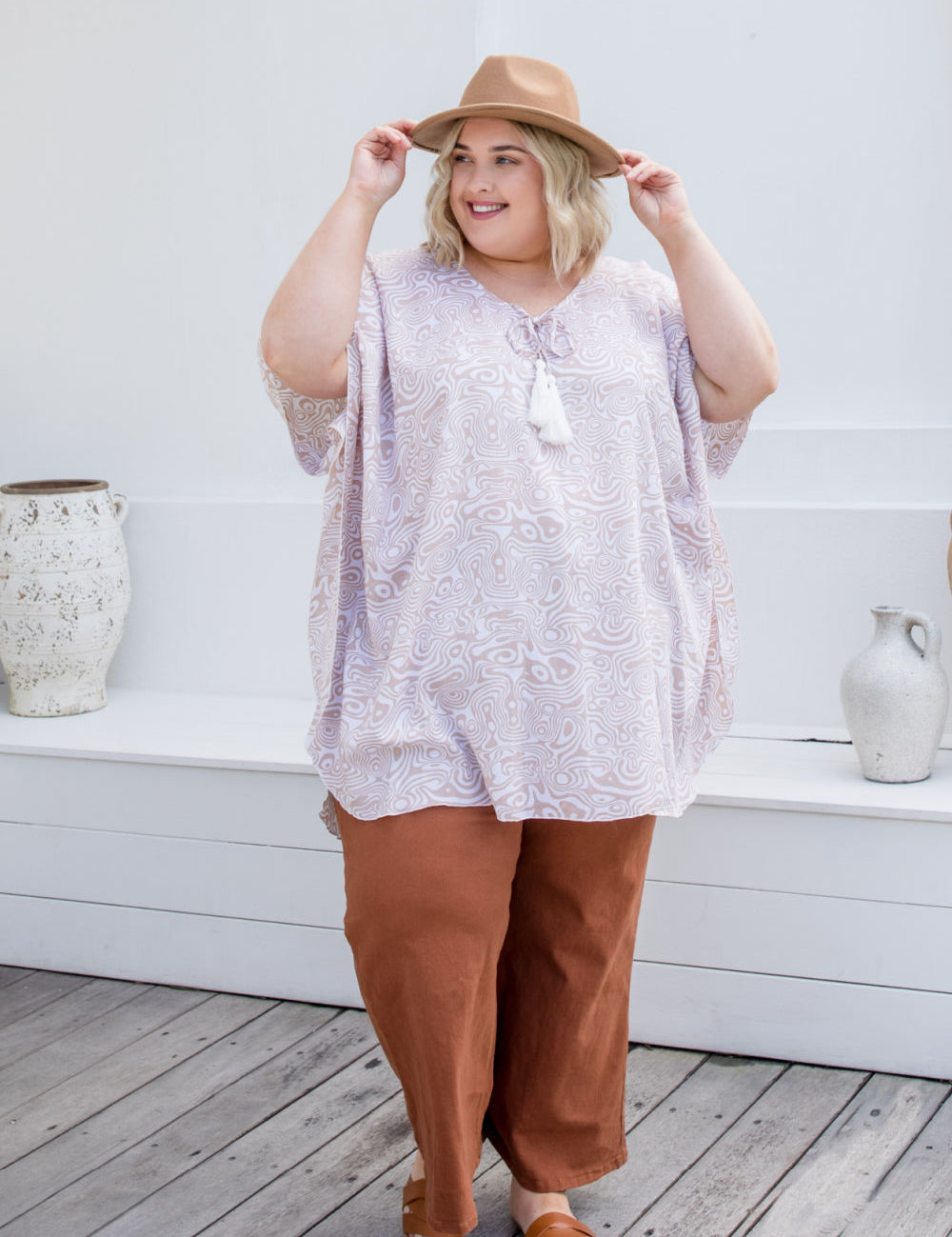    plus-size-casual-top-white-latte-resort-style