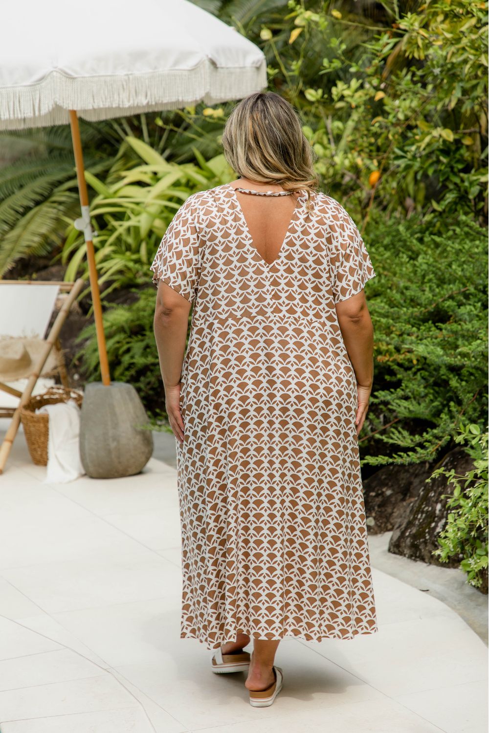 plus-size-long-summer-dress-caramel-white-geometric-design-resort-style