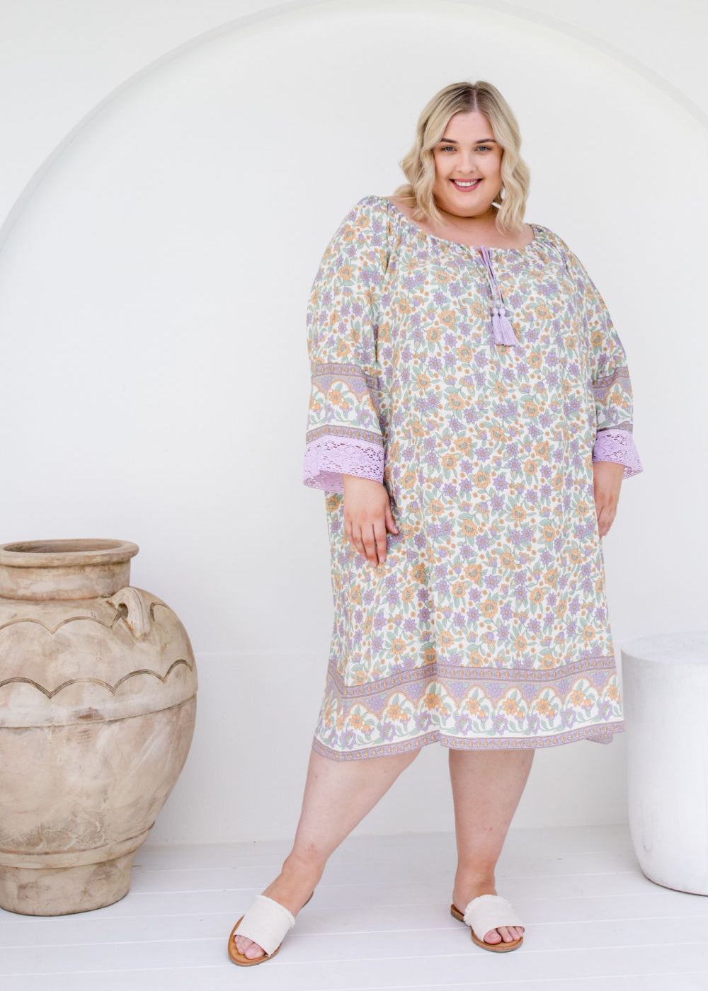 plus-size-short-kaftan-beach-dress-mauve-floral-lace-trim-resort-style