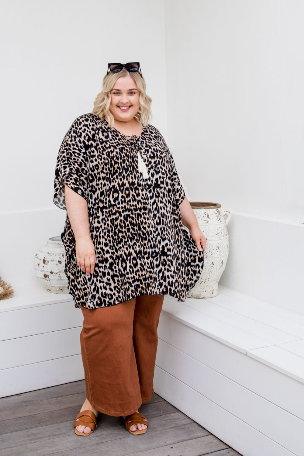    plus-size-summer-kaftan-top-leopard-print