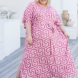    plus-size-summer-maxi-dress-rose-white-geometric-resort-wear-styling