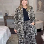 Leopard-kimono-jacket-with-matching-Palazzo-Pants-over-black-blouse-for-ladies
