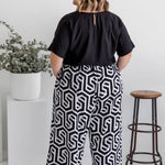 relaxed-fit-resort-style-pants-black-white-geometric-print-design