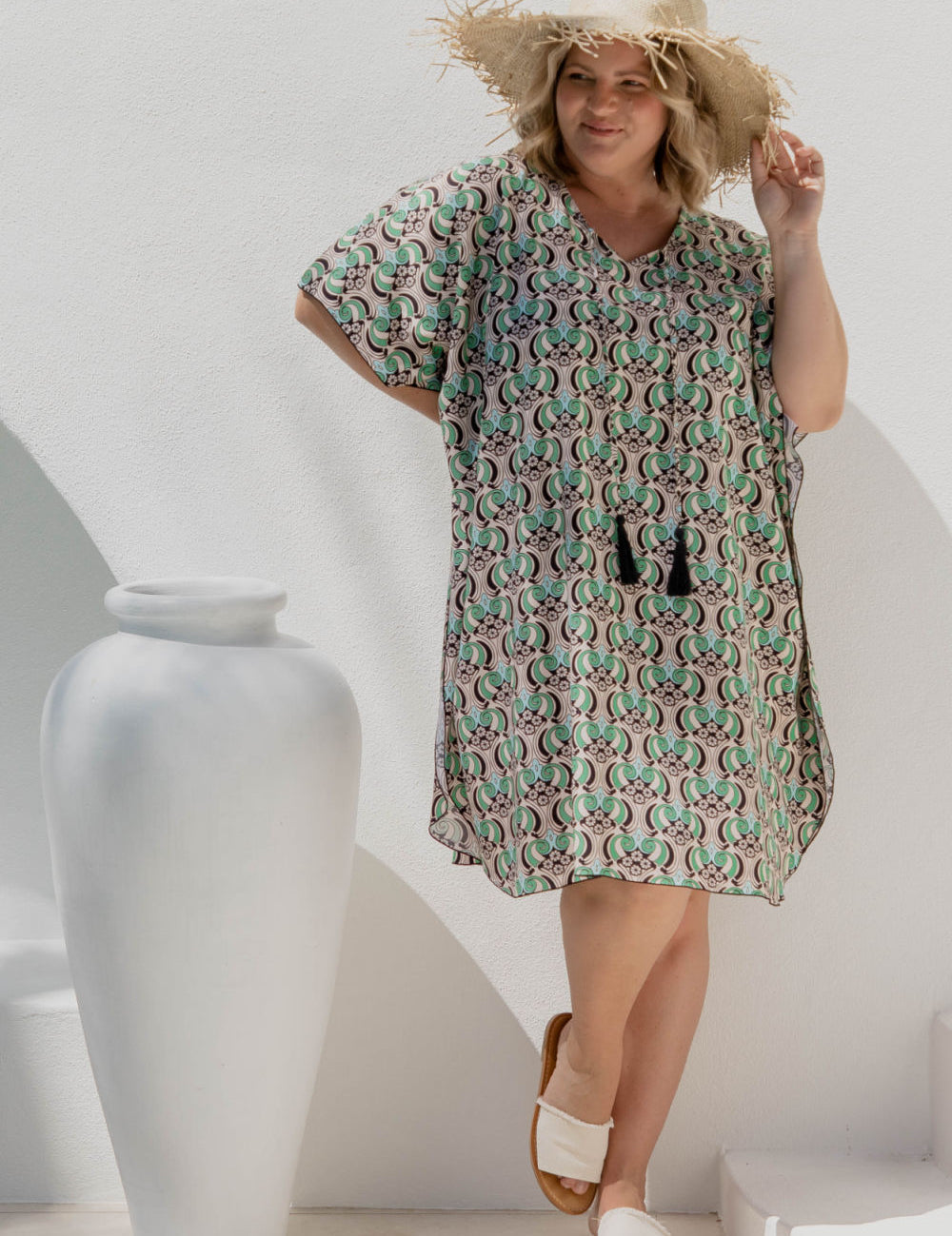 short-summer-dress-kaftan-resort-style-green-black-bone