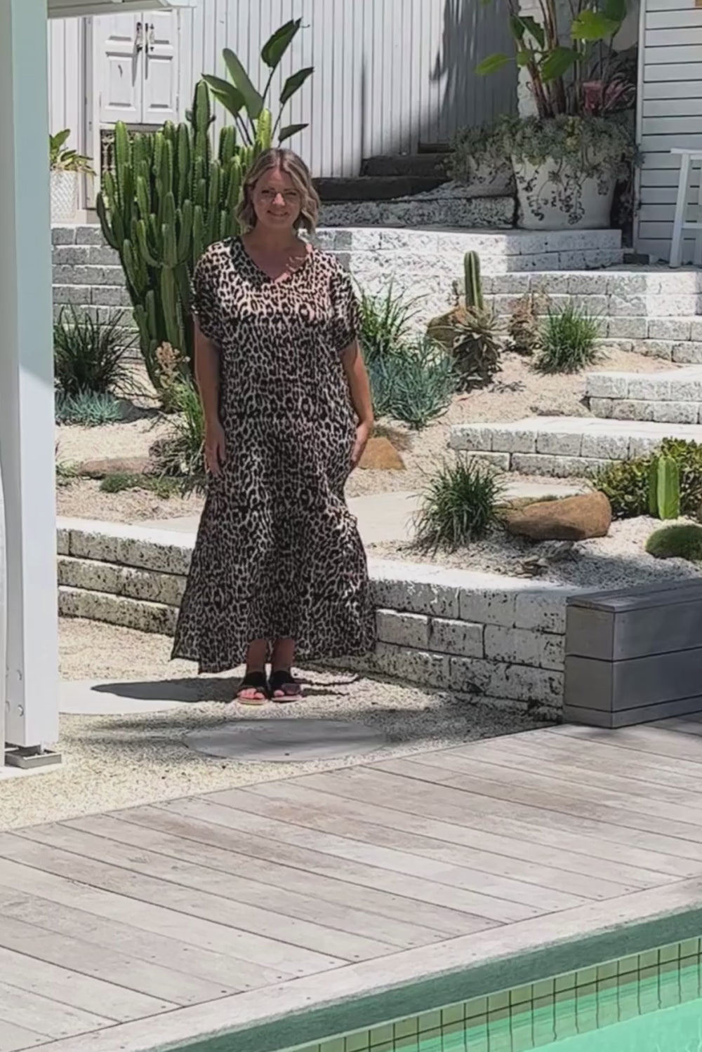 long-kaftan-dress-leopard-print